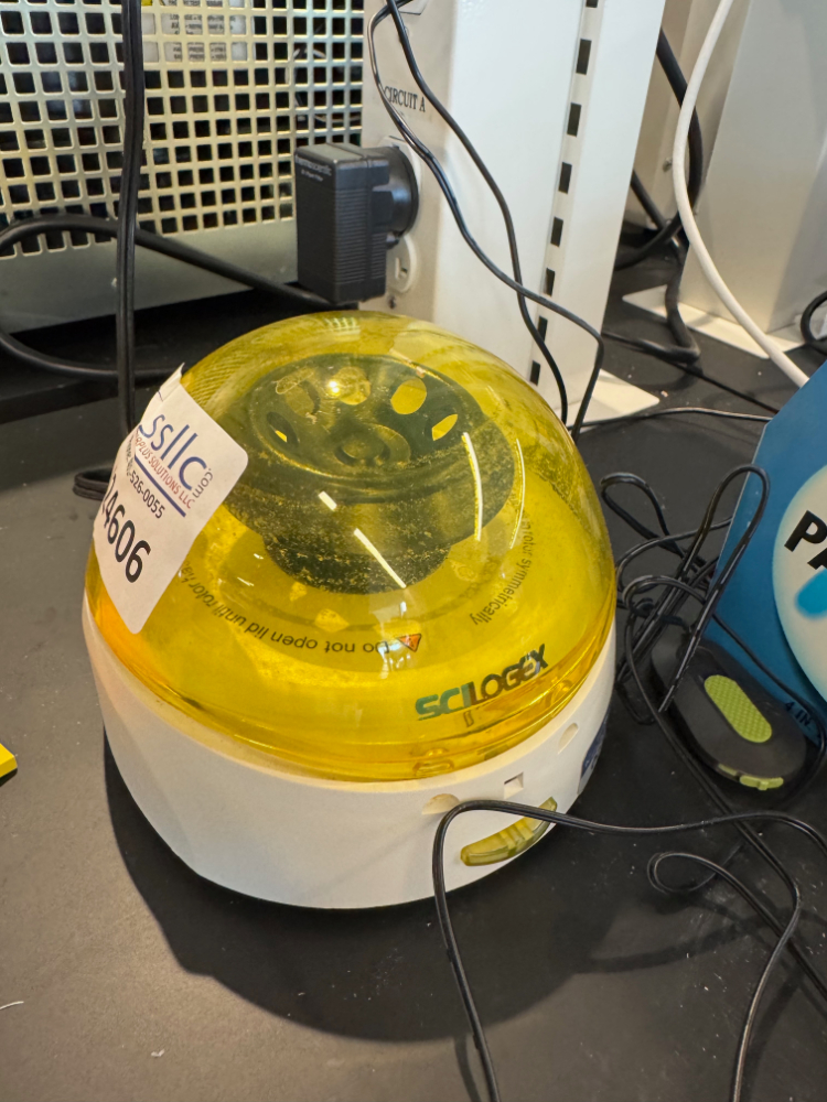 Image of Scilogex D1008 Micro Centrifuge